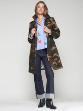 Load image into Gallery viewer, Vilagallo Camouflage Trench Coat | Neon Pink
