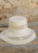 Load image into Gallery viewer, Panama Bucket Hat Rosie Crochet | Natural