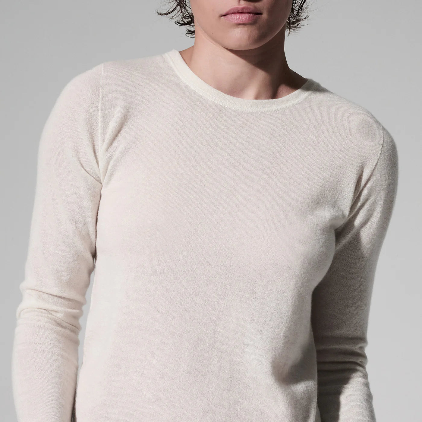 Majestic Filatures 100 Machine Washable Cashmere Long Sleeve Crewneck Sweater Milk