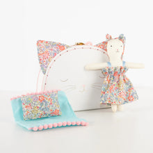 Load image into Gallery viewer, Meri Meri Floral Kitty Mini Suitcase Doll