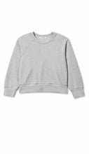 Load image into Gallery viewer, Perfect White Tee Nell Travel Raglan Sweatshirt | Heather Gray