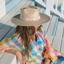 Load image into Gallery viewer, Sunshine Tienda Shell Haven Palm Hat
