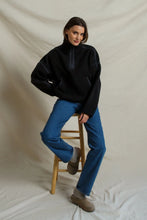 Load image into Gallery viewer, Perfect White Tee Tristan Sherpa Fleece Half Zip Sweatshirt Jacket With Pockets | Black