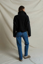 Load image into Gallery viewer, Perfect White Tee Tristan Sherpa Fleece Half Zip Sweatshirt Jacket With Pockets | Black