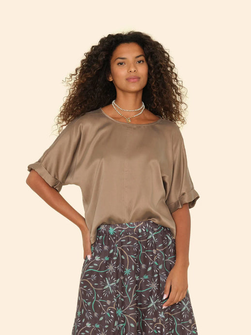 Xirena Savoye Top | Cool Bronze