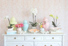 Load image into Gallery viewer, Handmade Clam Shell Bowls | Multiple Colors
